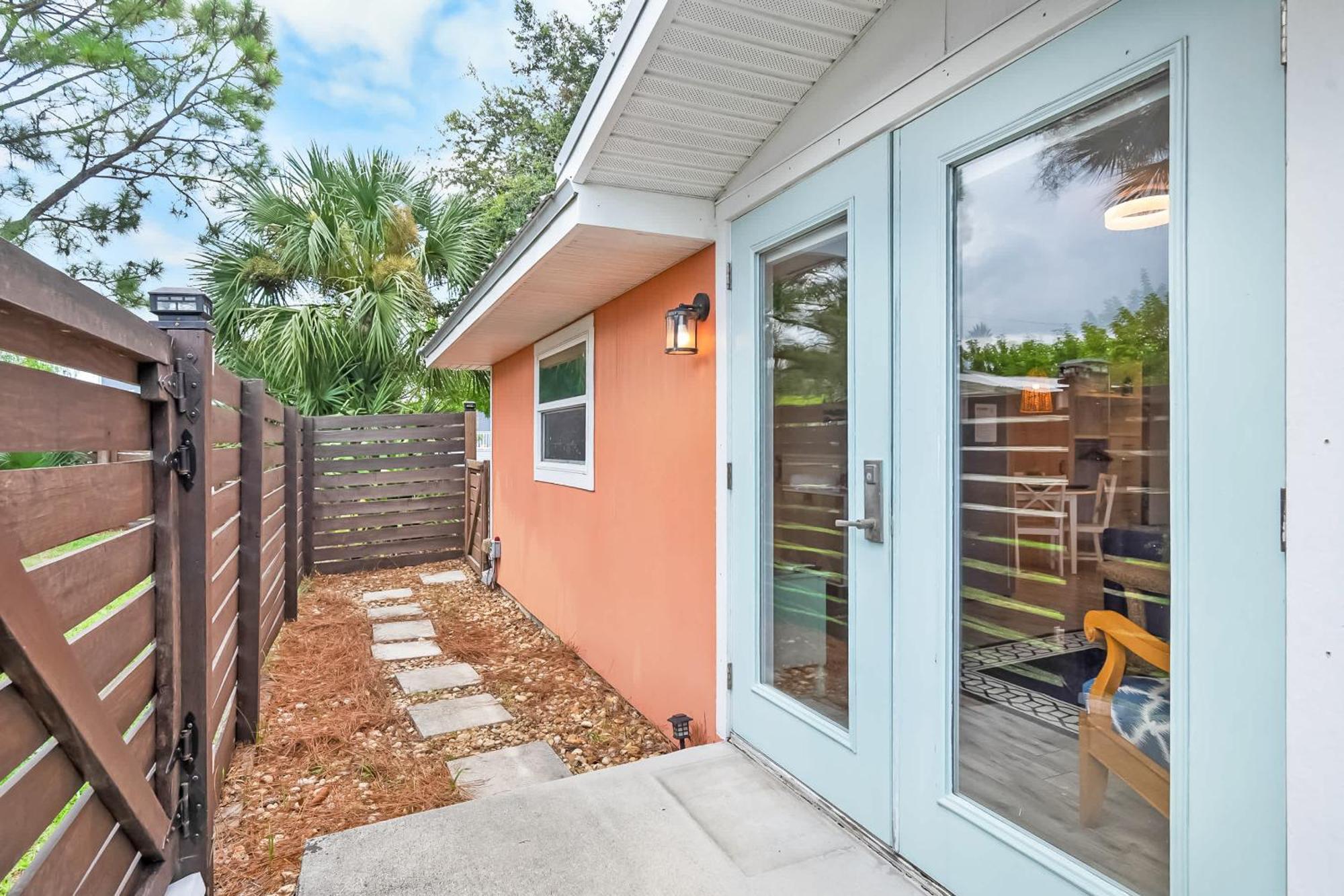 Coral Cottage, Stylish Studio Suite On Canal, Walkable To Beach, Private Parking Saint Augustine Exterior foto